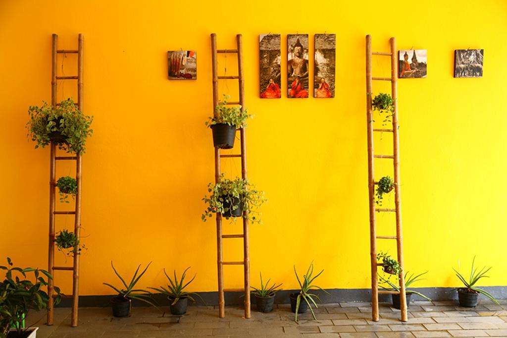 Tree Hostel Bangkok Exterior photo